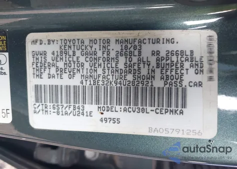 2004 Toyota Camry Le z USA, uszkodzony, nr VIN 4T1BE32K94U282921